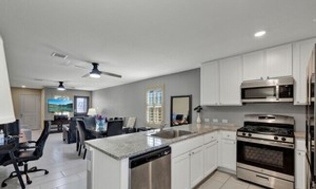 Building Photo - Charming 2BR House in Seguin