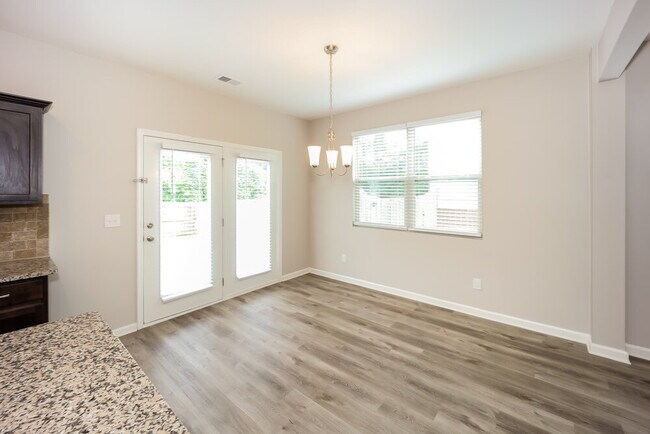 Building Photo - 1093 Lear Dr