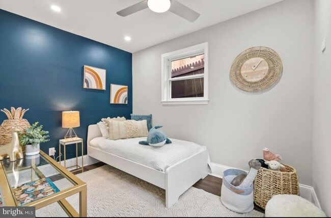 Building Photo - 612 44th St NE