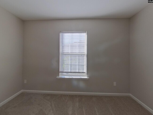 Building Photo - 137 Chatham Trace