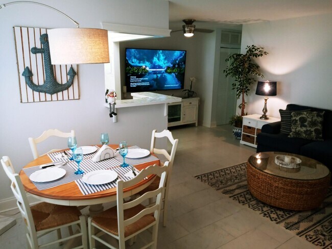 Building Photo - 3600 N Ocean Dr