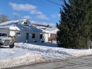 Building Photo - 1040 Moneta Ave