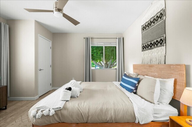 Building Photo - 1184 E Pajaro Rd