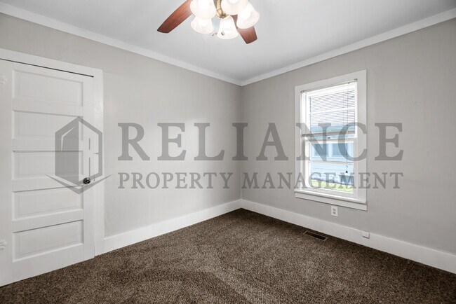 Building Photo - 232 S Sedgwick St