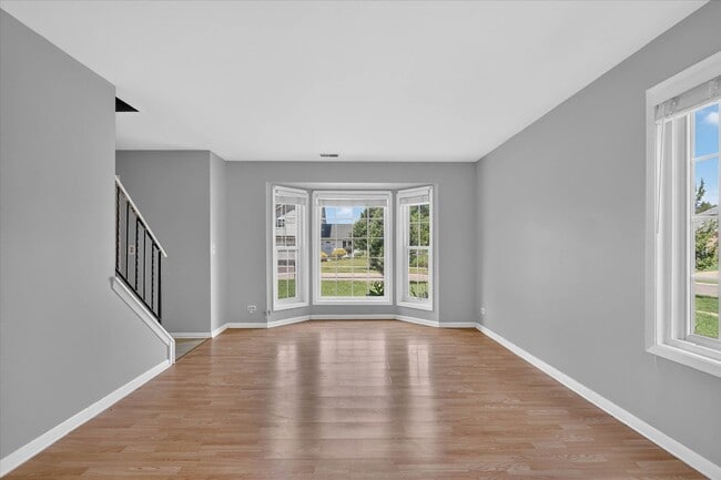 Building Photo - 901 Ashford Ln
