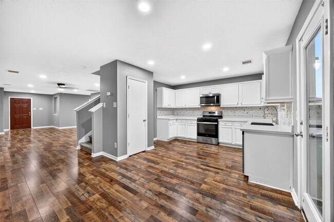 Building Photo - 20722 Fair Castle Dr