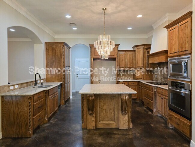 Building Photo - 1304 Fort Collins Dr