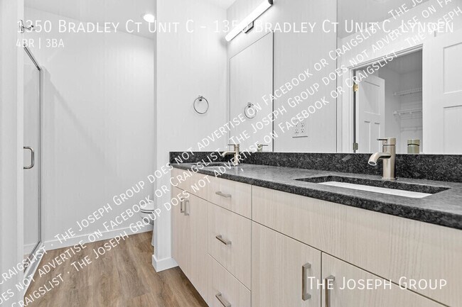 Building Photo - 1350 Bradley Ct