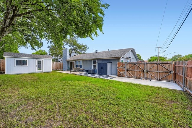 Building Photo - 10815 Lambert Cir