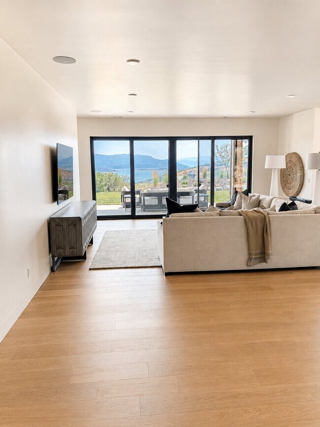 Building Photo - 13265 N Deer Canyon Dr