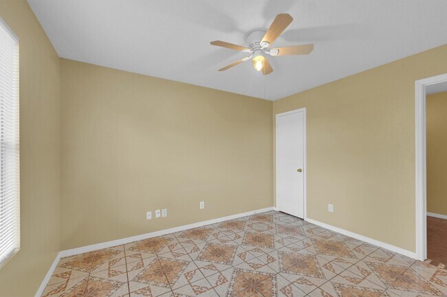 Building Photo - 1119 Mossy Branch St