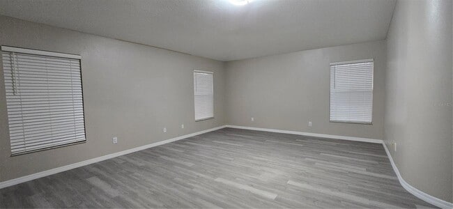 Building Photo - 1810 Greystone Heights Dr