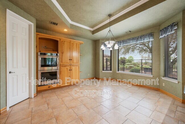 Building Photo - 2162 River Way