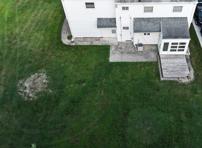 Building Photo - 452 S Yarrow St