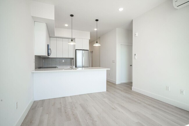 Building Photo - 2644 Coral St