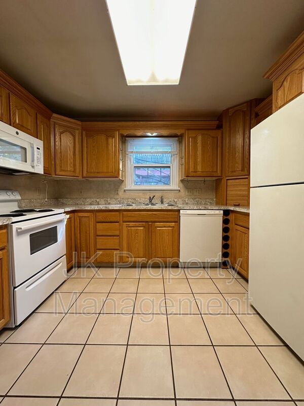 Building Photo - 3512 4th Ave N