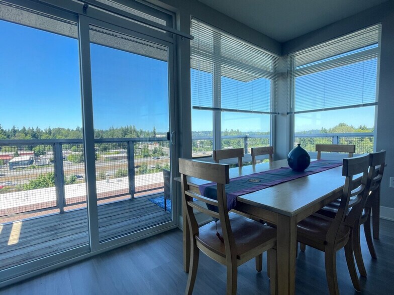 Building Photo - 12207 NE 116th St