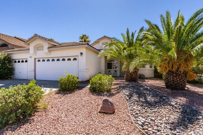 Building Photo - IMMACULATE & IMMEDIATE OCCUPANCY 3BEDROOM GREEN VALLEY BEAUTY!