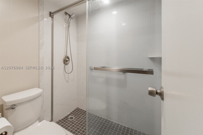 Building Photo - 20500 W Country Club Dr