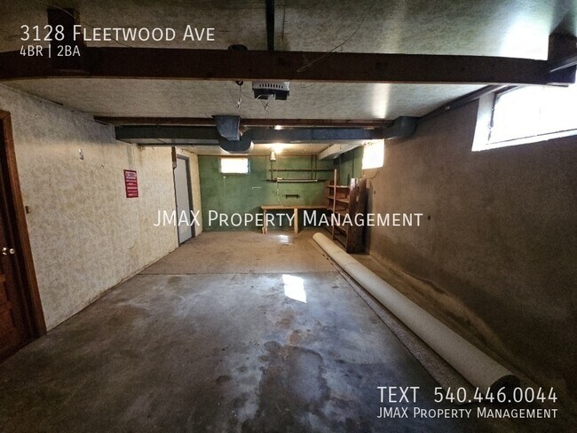 Building Photo - 3128 Fleetwood Ave SW