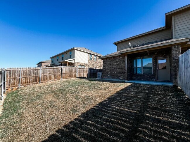 Building Photo - 3906 Ashton Dr