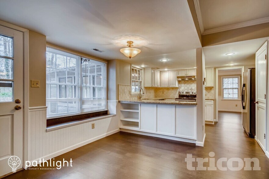 Building Photo - 812 Duffy Ct