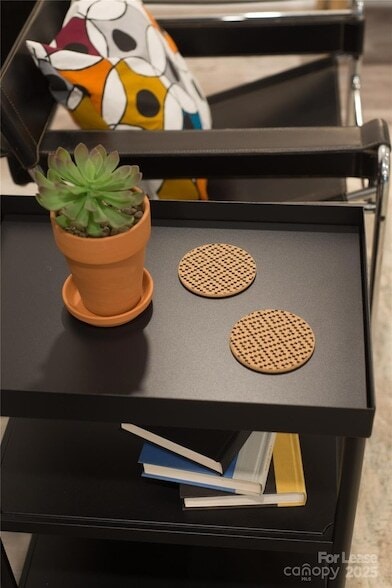 Building Photo - 3945 Rockfern Rd