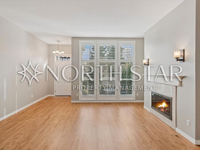 Building Photo - First Addition Townhome in Prime Location