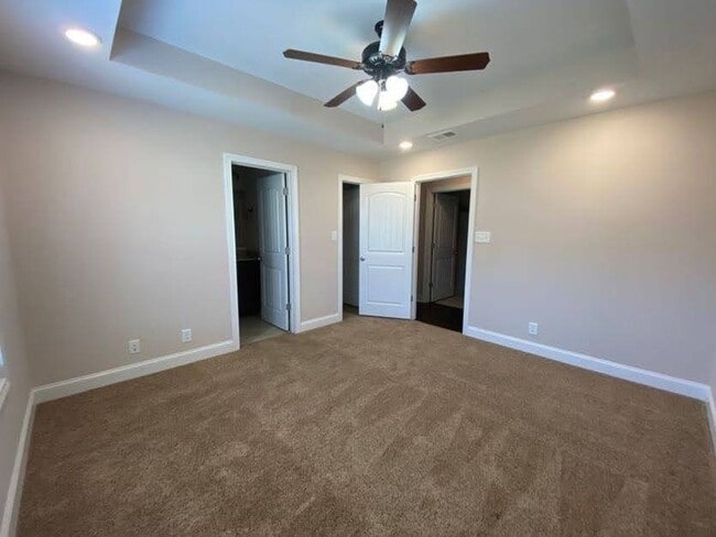 Building Photo - $1650 Adorable 3 Bedroom 2 Bath Ranch Home...