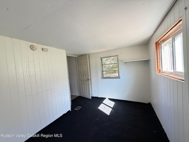 Building Photo - 384 Glenerie Blvd