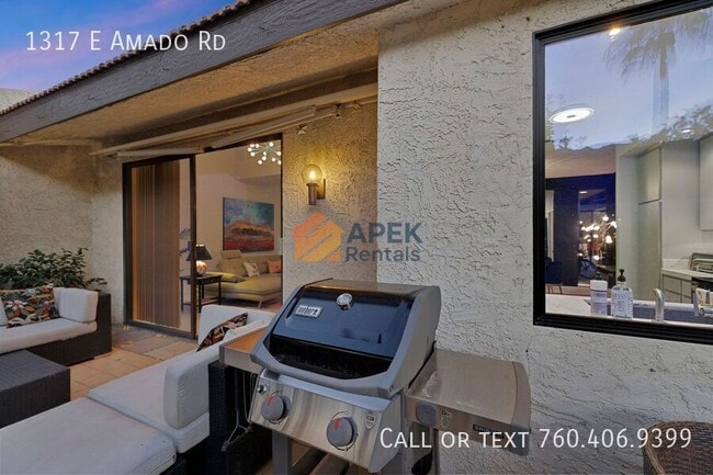 Building Photo - 1317 E Amado Rd