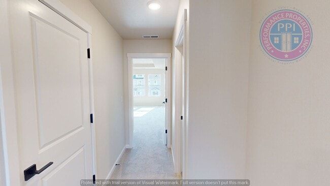 Building Photo - Newer Home in Sought After Reed's Crossing...