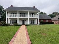 Building Photo - 5906 Winchester Dr