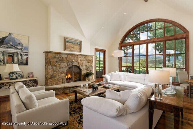 Building Photo - 650 Pioneer Springs Ranch Rd