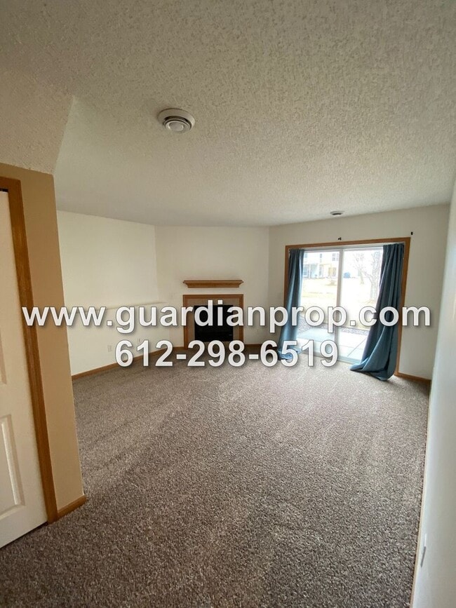 Building Photo - 15435 Foster Dr N