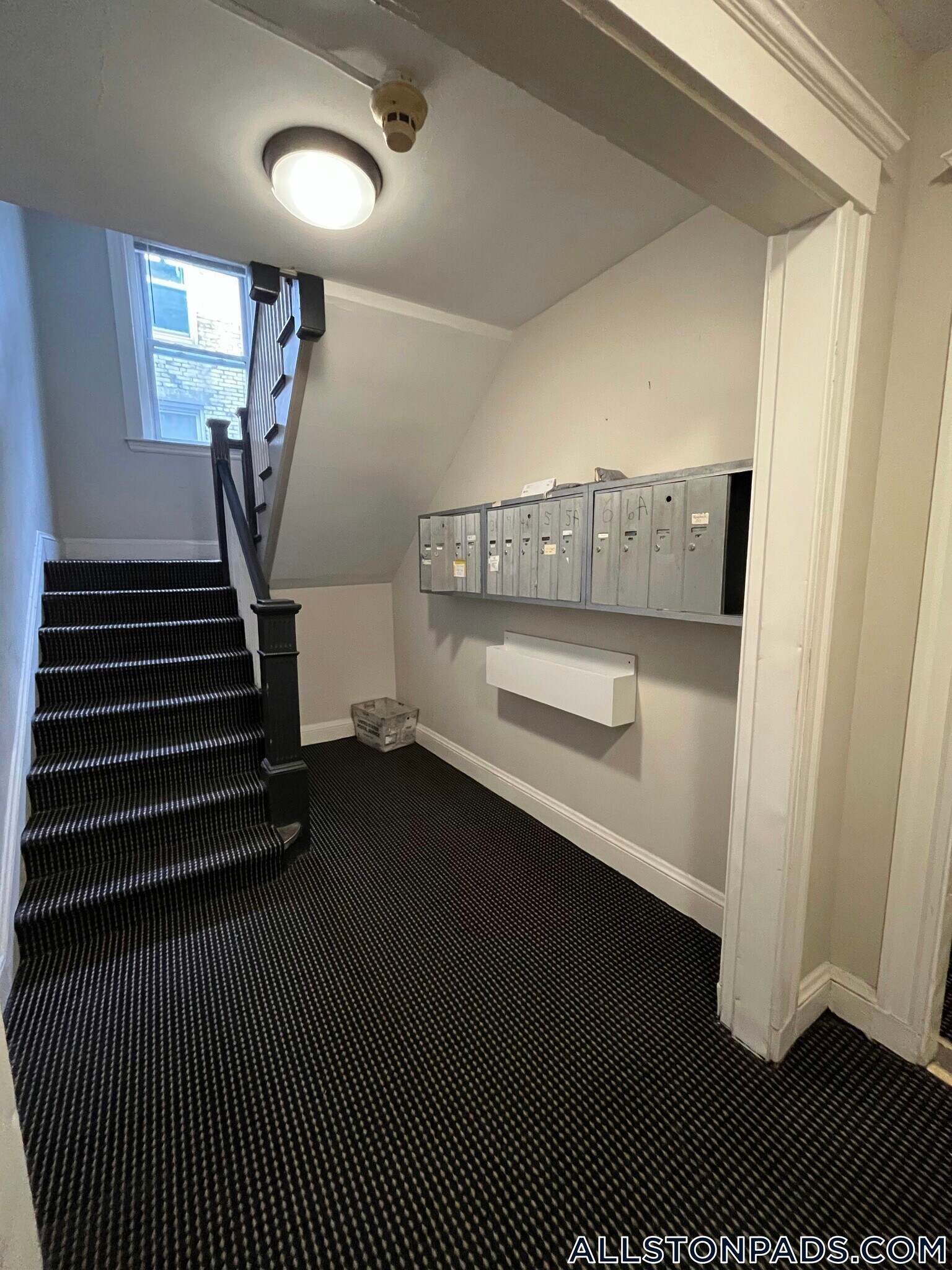 Building Photo - 10 Armington St