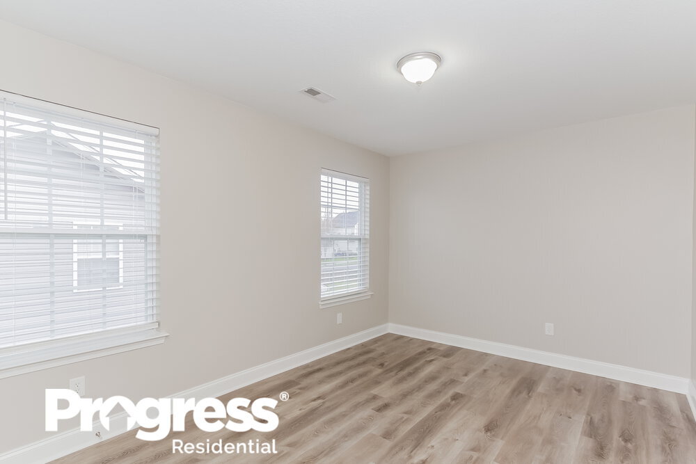 Building Photo - 6240 Silver Chime Way