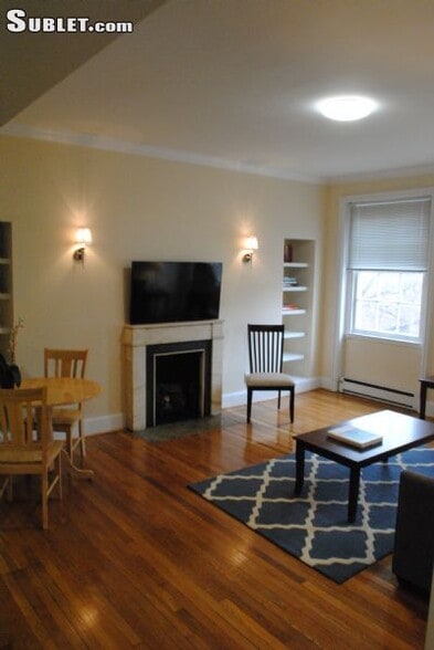 Unit #6 - 1906 R St NW