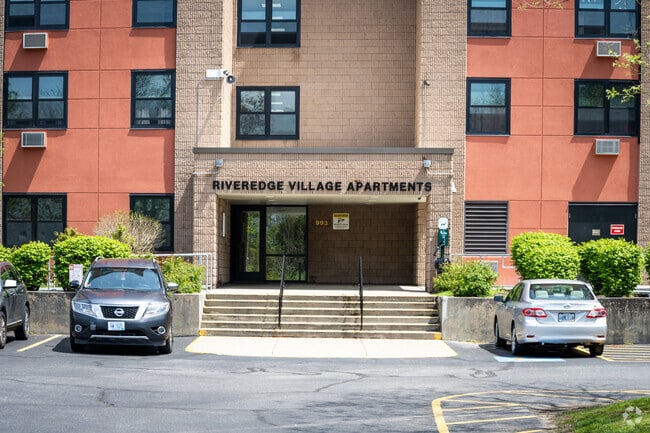 Main Entrance - Riveredge Village Apartments