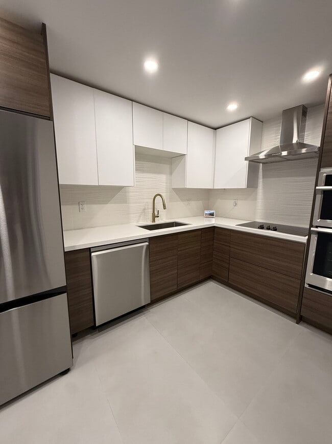 Building Photo - 4430 NW 1st Ave