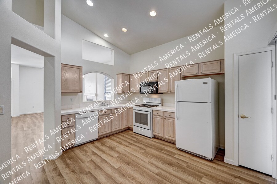 Building Photo - 3224 Bracknell St