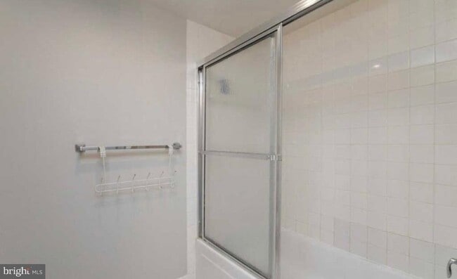 Building Photo - 1230 23rd St NW