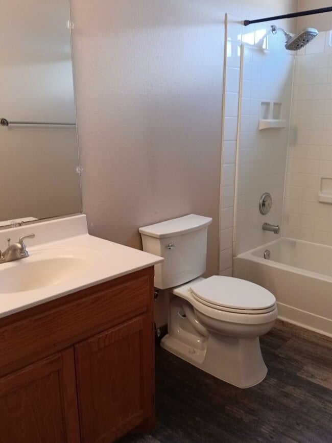 Building Photo - Charming 3-bedroom, 2-bathroom home! Comin...