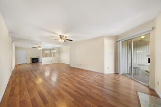 Building Photo - 9797 Leawood Blvd