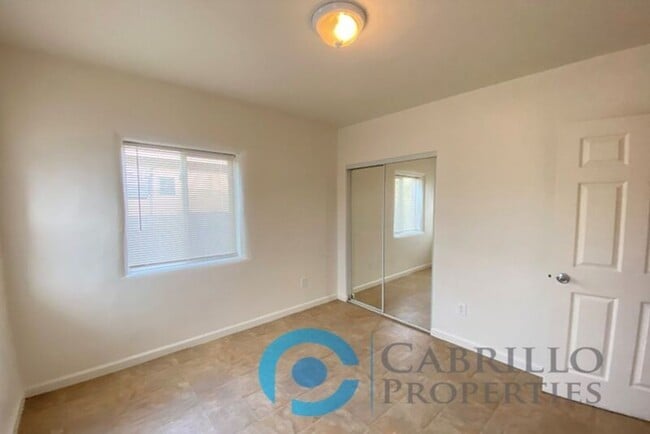 Building Photo - 3087 J St