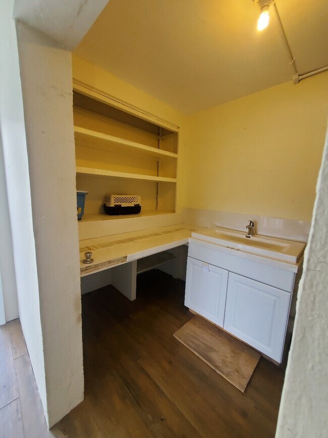 Laundry room and storage - 965 Palo Alto St SE