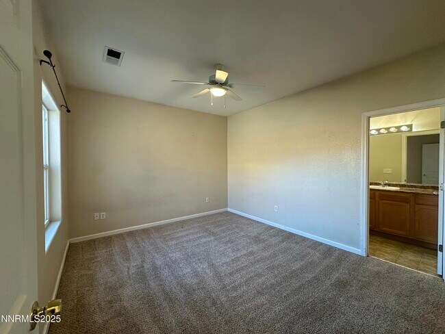 Building Photo - 387 Orrcrest Dr