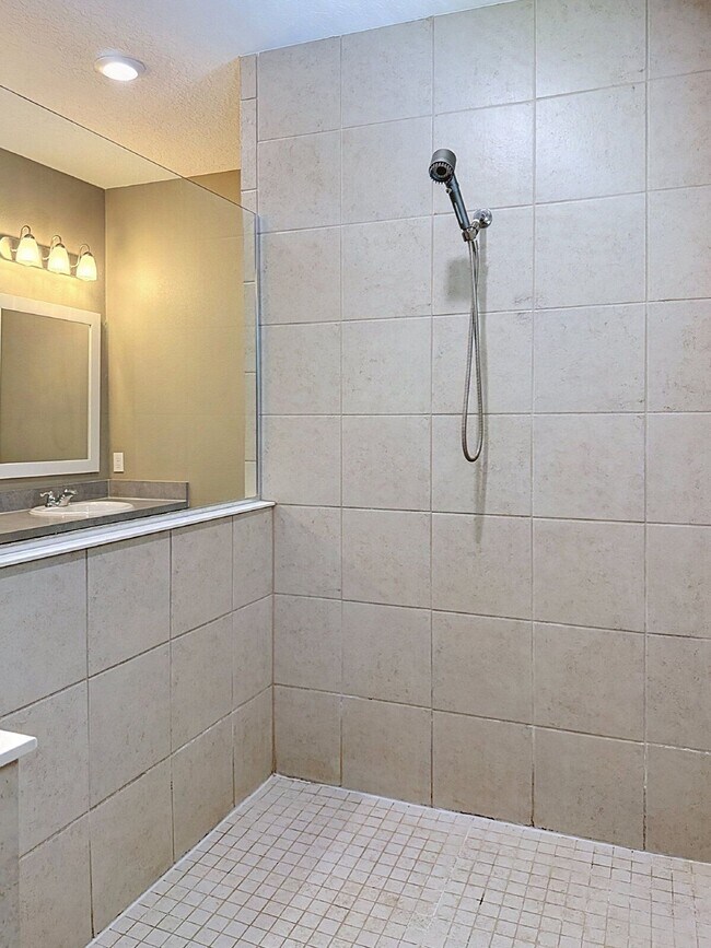 Building Photo - 936 Grand Wildmere Cove