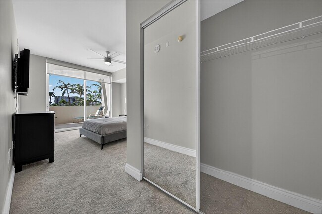 Building Photo - 3700 S Ocean Blvd