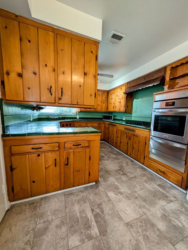 Building Photo - 1308 Claremont Pl